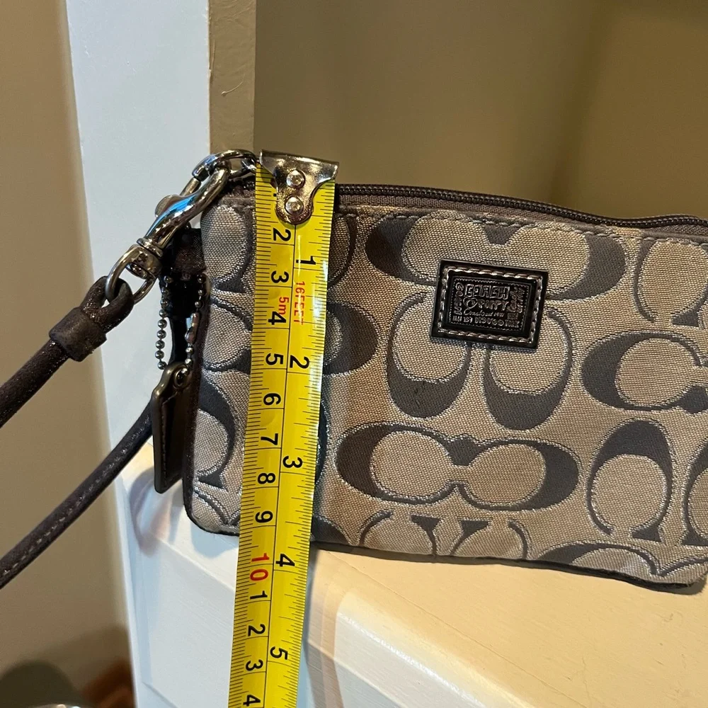 Coach Canvas Signature C Poppy Wristlet - Picture 5 of 7